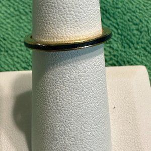 Hidalgo 18k yellow gold blue enamel stack ring     Size 6.25